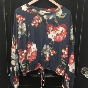 ❤️FINAL SALE❤️ Lightweight sweater